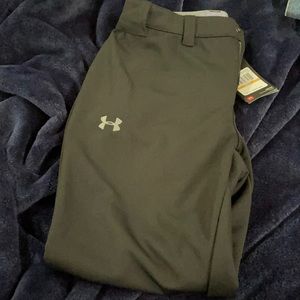 Women’s Under Armour softball pants NWT size small